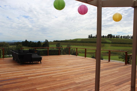 Grapevines Boutique Accommodation - Mackay Tourism 9