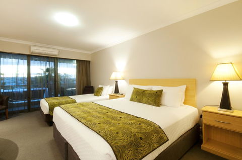Dog Rock Motel - Mackay Tourism 38
