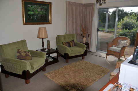 Glenelg On King Bed & Breakfast - Mackay Tourism 21