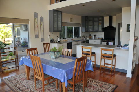 Glenelg On King Bed & Breakfast - Mackay Tourism 22