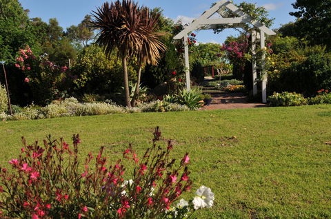 Glenelg On King Bed & Breakfast - Mackay Tourism 16