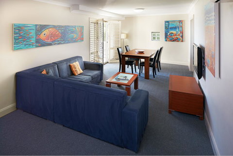 Seashells Scarborough - Mackay Tourism 26