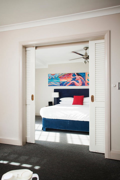 Seashells Scarborough - Mackay Tourism 23