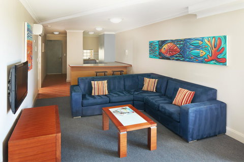 Seashells Scarborough - Mackay Tourism 24