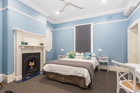 Blue Door Apartments - Mackay Tourism 17