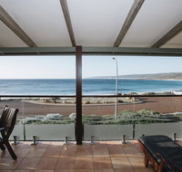 Canal Rocks Beachfront Apartments - Mackay Tourism