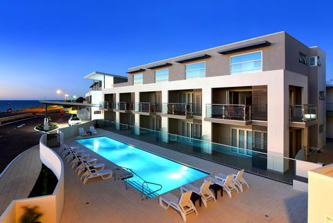 Bunbury Seaview Apartments - Mackay Tourism 0