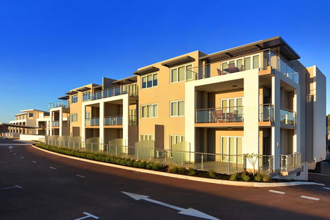 Bunbury Seaview Apartments - Mackay Tourism 24