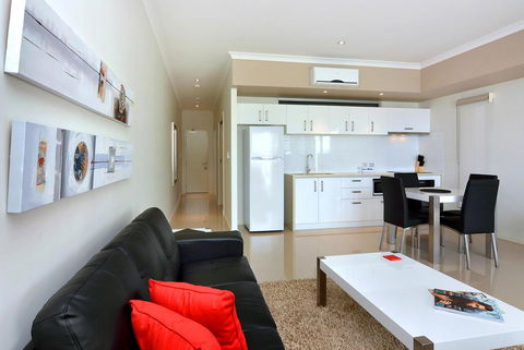 Bunbury Seaview Apartments - Mackay Tourism 6