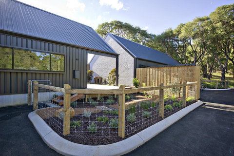 Margaret River Bungalow-1-street - Pet Friendly - Mackay Tourism 14