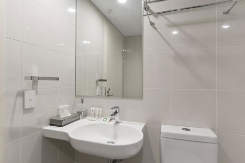 Metro Hotel Perth - Mackay Tourism 30