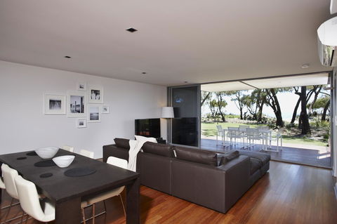 Aqua Resort Busselton - Mackay Tourism 7