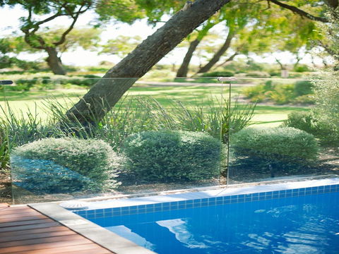 Aqua Resort Busselton - Mackay Tourism 19