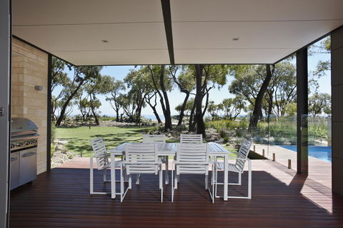 Aqua Resort Busselton - Mackay Tourism 10