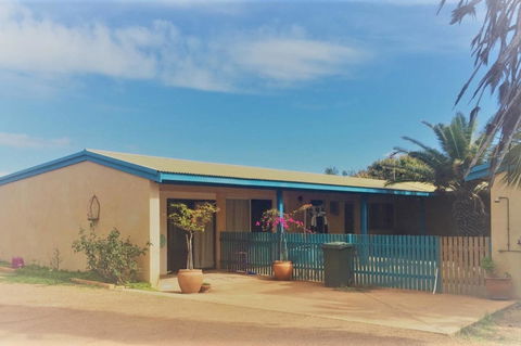 Surf Shack - Mackay Tourism 3