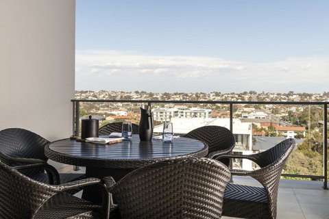 Ramada By Wyndham VetroBlu Scarborough Beach - Mackay Tourism 9