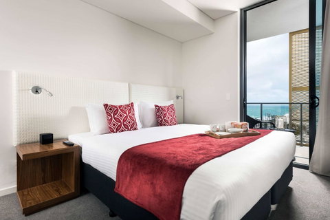 Ramada By Wyndham VetroBlu Scarborough Beach - Mackay Tourism 0