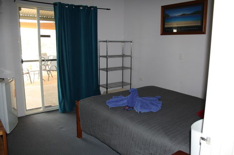 The Heights Bed & Breakfast - Mackay Tourism 10