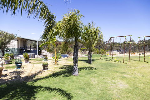 The Heights Bed & Breakfast - Mackay Tourism 14