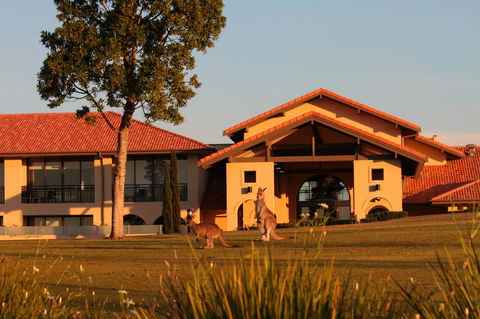 Chateau Elan At The Vintage - Mackay Tourism 18