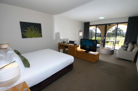 Chateau Elan At The Vintage - Mackay Tourism 6