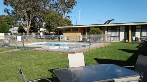Junee Motor Inn - Mackay Tourism 11