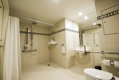 Rydges World Square - Mackay Tourism 18