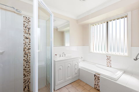 Colonial Court Villas - Mackay Tourism 18