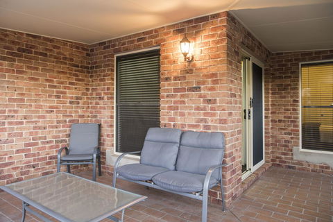 Colonial Court Villas - Mackay Tourism 3