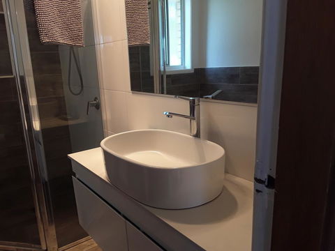 Narooma Golfers Lodge - Mackay Tourism 10
