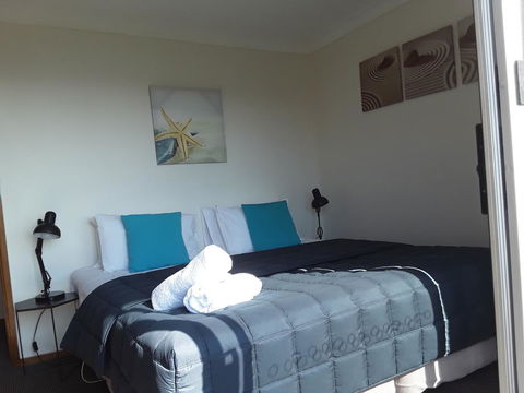 Narooma Golfers Lodge - Mackay Tourism 15