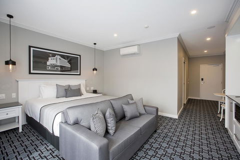 CH Boutique Hotel & Apartments, Ascend Hotel Collection - Mackay Tourism 7