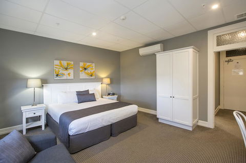 CH Boutique Hotel & Apartments, Ascend Hotel Collection - Mackay Tourism 17