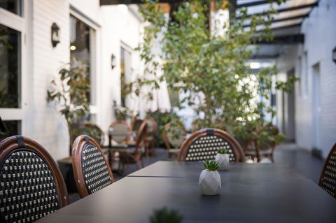 CH Boutique Hotel & Apartments, Ascend Hotel Collection - Mackay Tourism 31