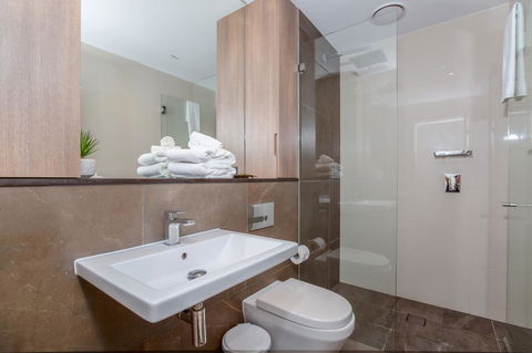 DD Apartments On Day - Mackay Tourism 17