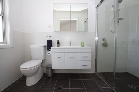 Stay In Mudgee The Grove, The Church, And Premium Private Homestead - Mackay Tourism 7