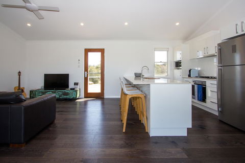 Stay In Mudgee The Grove, The Church, And Premium Private Homestead - Mackay Tourism 1