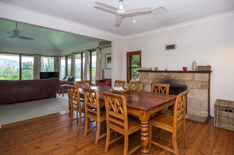 Stay In Mudgee The Grove, The Church, And Premium Private Homestead - Mackay Tourism 37