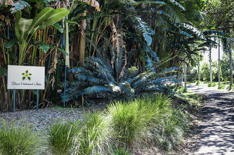 Byron Hinterland Villas - Mackay Tourism 10