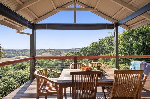 Byron Hinterland Villas - Mackay Tourism 24