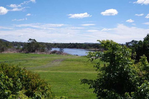 Bellhaven 2, 17 Willow Street - Mackay Tourism 5