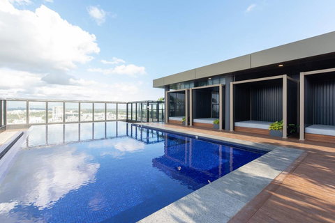 Japanese Style Waterfront Apt Wt Rooftop Pool - Mackay Tourism 10