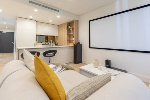 Japanese Style Waterfront Apt Wt Rooftop Pool - Mackay Tourism 16