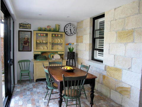 Apple Tree Cottage - Mackay Tourism 0