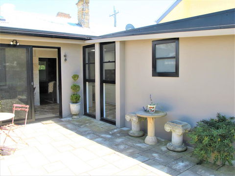 Apple Tree Cottage - Mackay Tourism 30