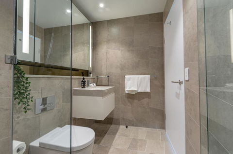 High Rise Apt In Heart Of Sydney Wt Harbour View - Mackay Tourism 15