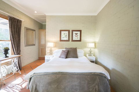 Thistle Hill Guesthouse - Walk To Many Wineries And Restaurants - Mackay Tourism 28