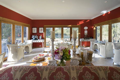 Thistle Hill Guesthouse - Walk To Many Wineries And Restaurants - Mackay Tourism 21