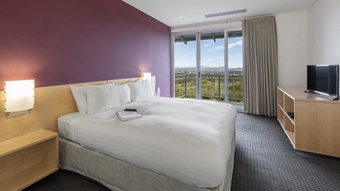 Oaks Cypress Lakes Resort - Mackay Tourism 5