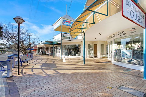 Huskisson Holiday Motel Cabins - Mackay Tourism 3